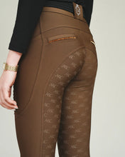 Load image into Gallery viewer, Vala SCULPT AND SMOOTH RIDING BREECHES
