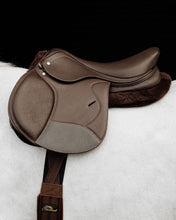 Load image into Gallery viewer, Cavallino Avenger Jump Saddle
